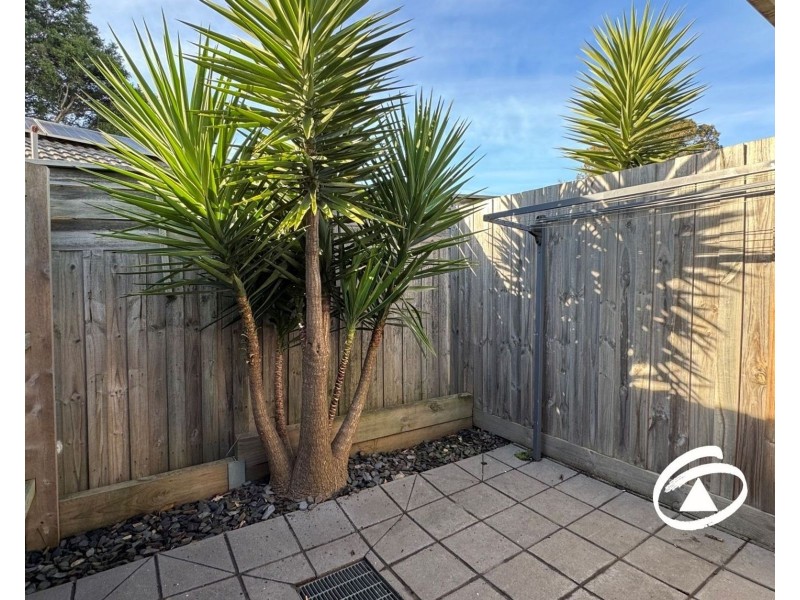 5/4 Cranbourne Drive, Cranbourne VIC 3977