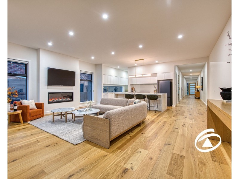 9B Hazeldene Court, Berwick VIC 3806