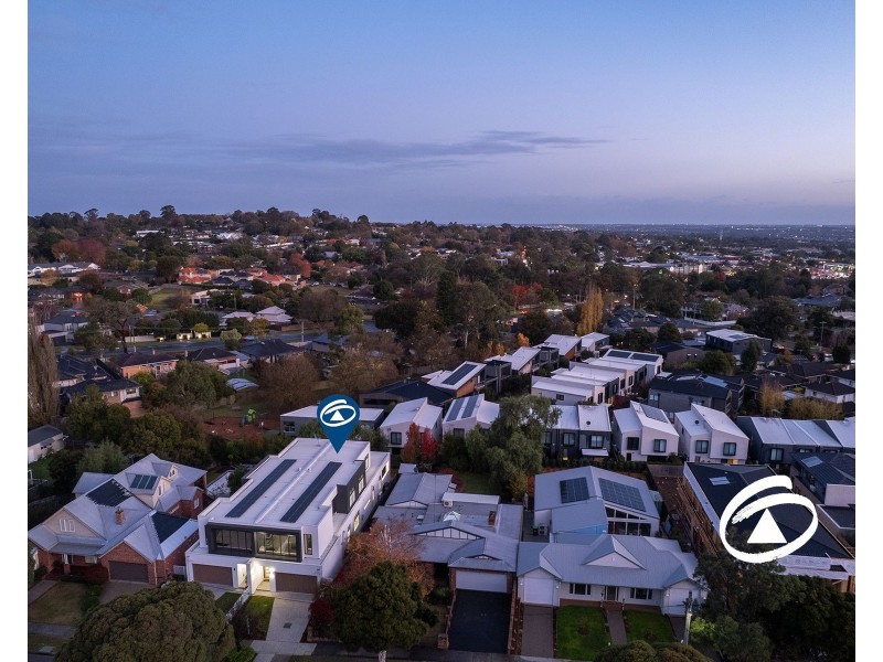 9B Hazeldene Court, Berwick VIC 3806