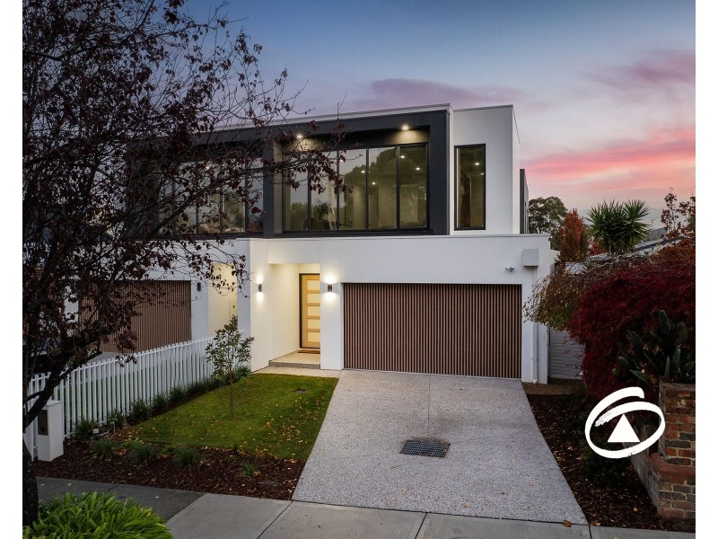 9B Hazeldene Court, Berwick VIC 3806