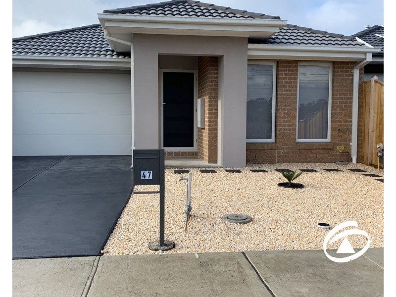 47 Troups Creek Promenade, Narre Warren VIC 3805