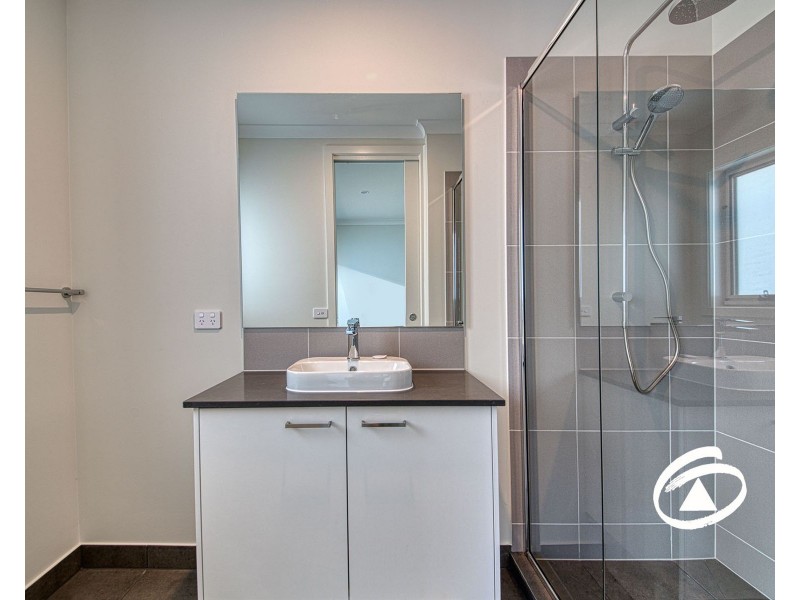 112 Hartleigh Street, Clyde VIC 3978