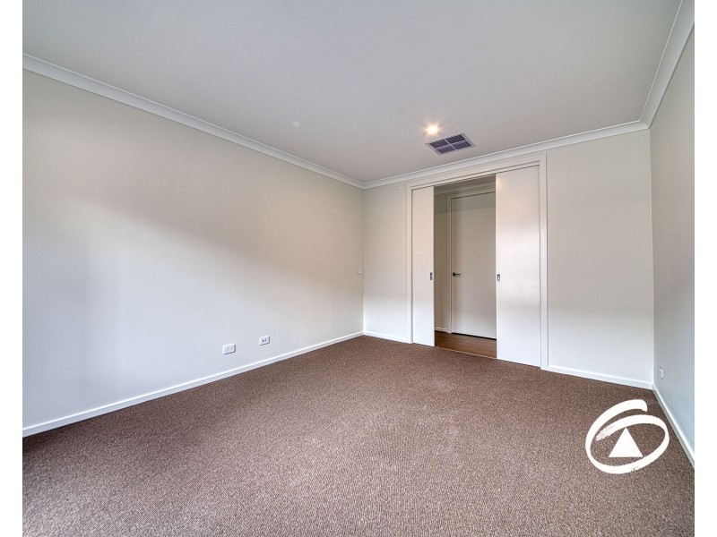 112 Hartleigh Street, Clyde VIC 3978