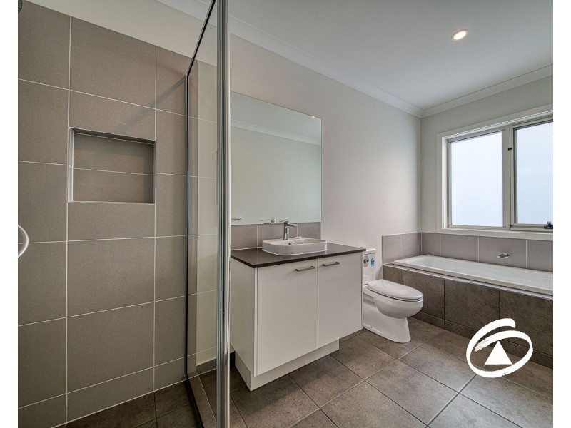 112 Hartleigh Street, Clyde VIC 3978