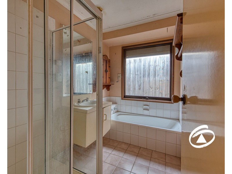 3 Katherine Court, Hampton Park VIC 3976