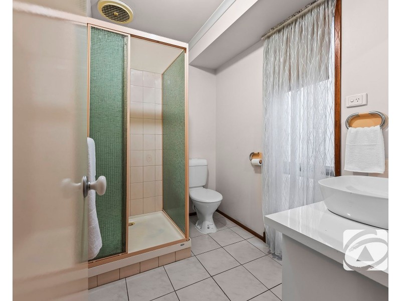 5 Lauren Drive, Hampton Park VIC 3976