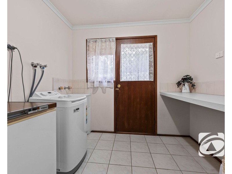 5 Lauren Drive, Hampton Park VIC 3976