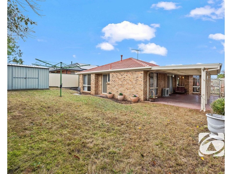 5 Lauren Drive, Hampton Park VIC 3976