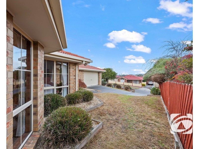 5 Lauren Drive, Hampton Park VIC 3976