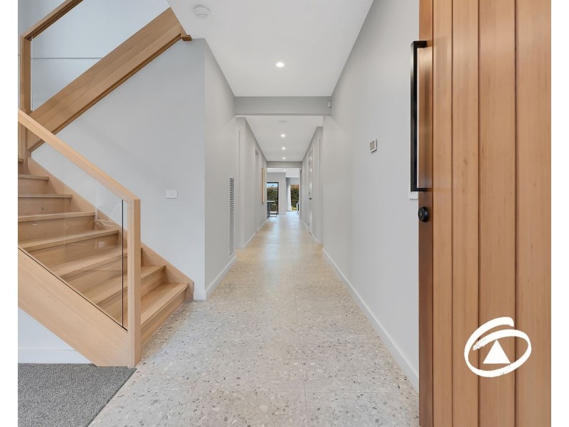 13 Lever Circuit, Officer South VIC 3809