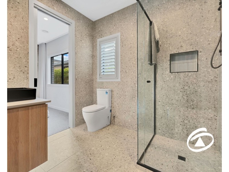 13 Lever Circuit, Officer South VIC 3809