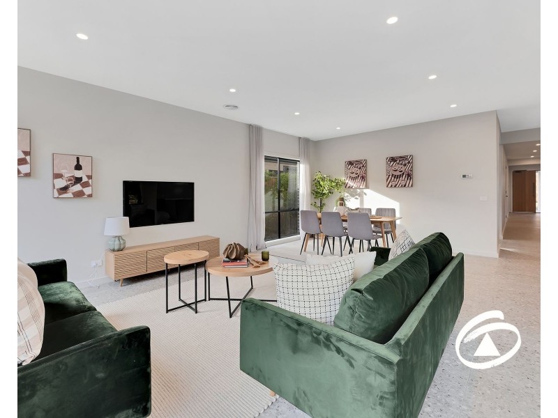 13 Lever Circuit, Officer South VIC 3809