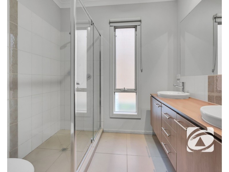 66 Alisma Boulevard, Cranbourne North VIC 3977