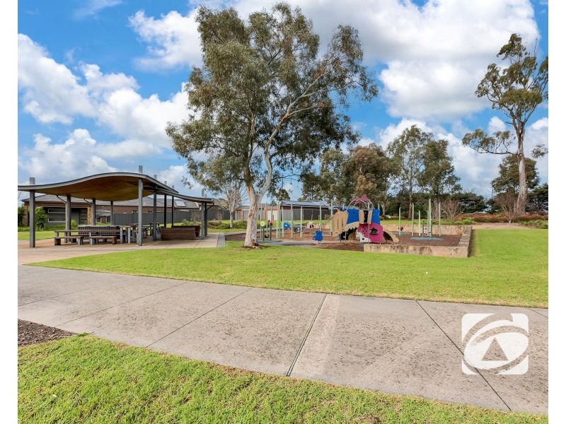 66 Alisma Boulevard, Cranbourne North VIC 3977