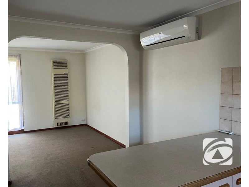 1/8 Tripoli Court, Hallam VIC 3803