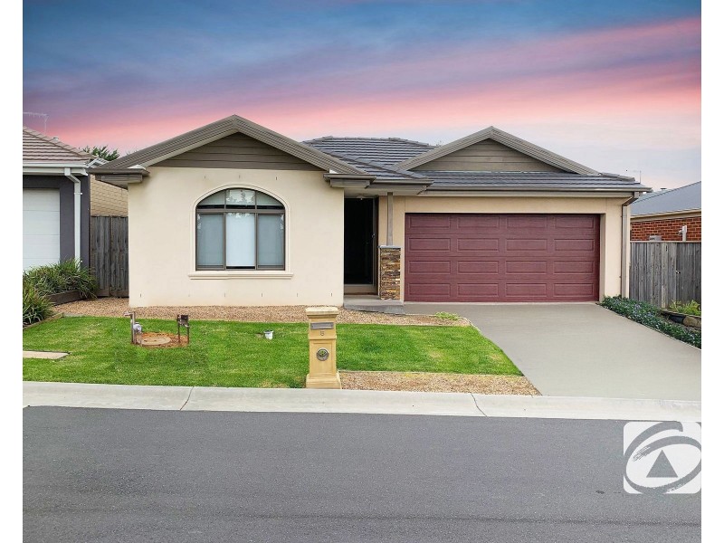 8/19 Cotswold Crescent, Officer VIC 3809