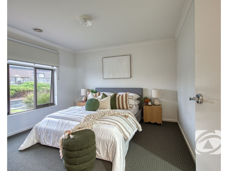 8/19 Cotswold Crescent, Officer VIC 3809