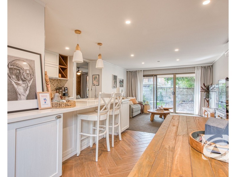 1/47-49 Peel Street, Berwick VIC 3806