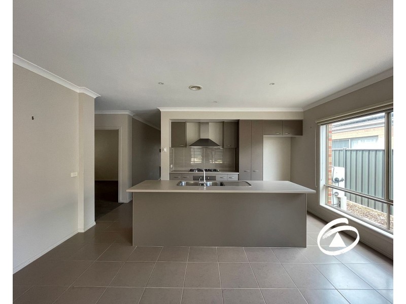 3 Sabel Drive, Cranbourne North VIC 3977