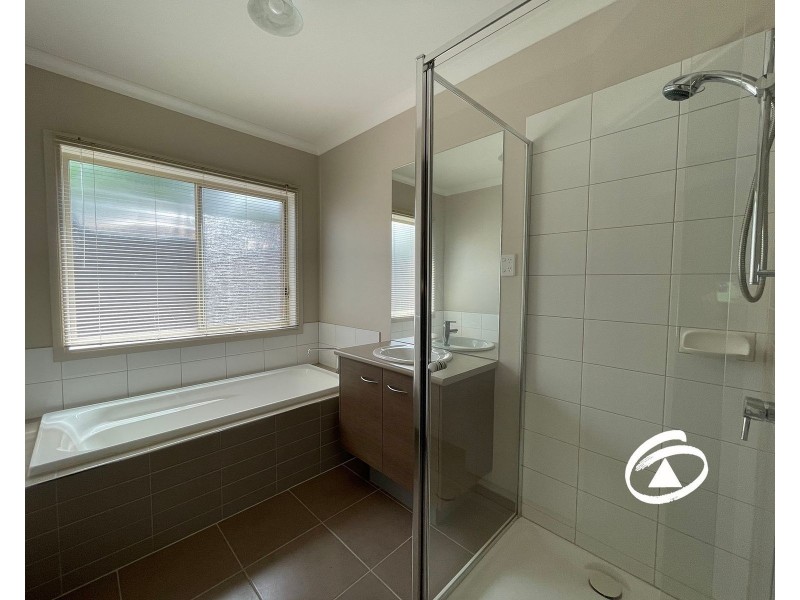 3 Sabel Drive, Cranbourne North VIC 3977