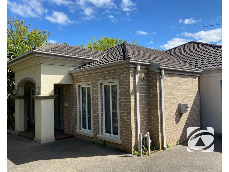 17 Emmett Avenue, Berwick VIC 3806