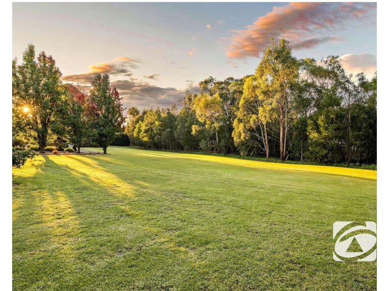 4 Pagebrook Road, Berwick VIC 3806