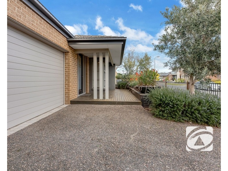 14 Murphy Street, Clyde North VIC 3978