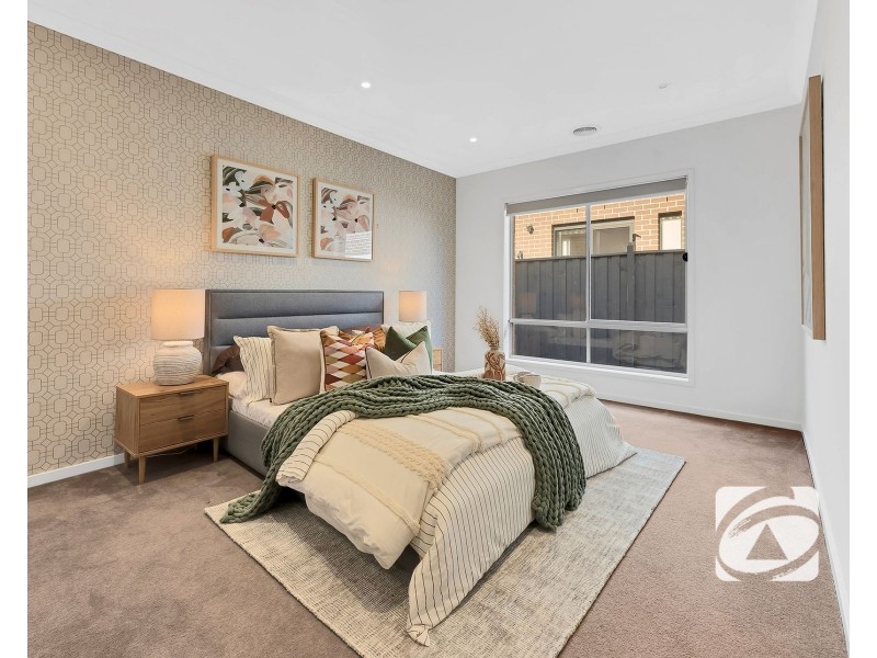 14 Murphy Street, Clyde North VIC 3978