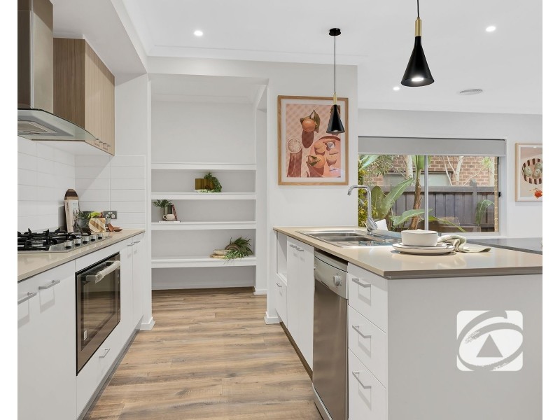 14 Murphy Street, Clyde North VIC 3978