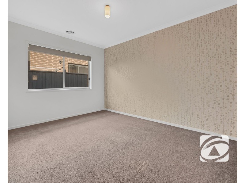14 Murphy Street, Clyde North VIC 3978