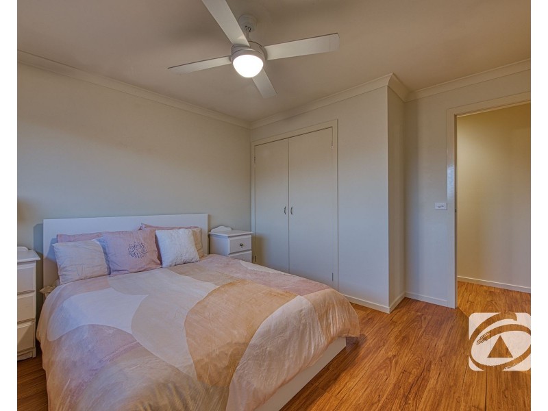 22 Cambridge Drive, Berwick VIC 3806