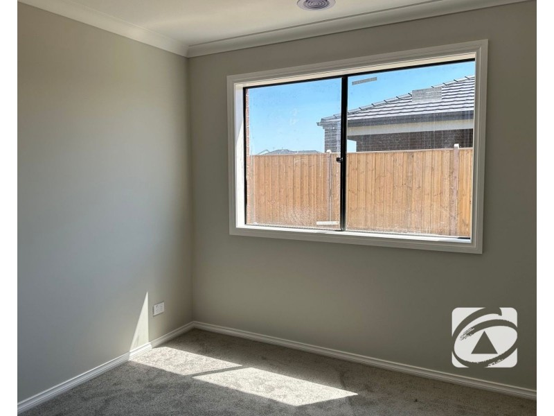 55 Fairweather Street, Clyde VIC 3978