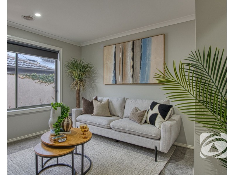 9 Basalt Drive, Clyde North VIC 3978