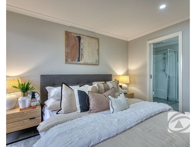 9 Basalt Drive, Clyde North VIC 3978