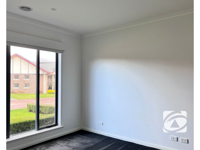 17/18-26 Marlesford Crescent, Berwick VIC 3806