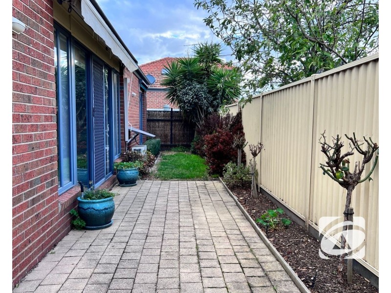 17/18-26 Marlesford Crescent, Berwick VIC 3806