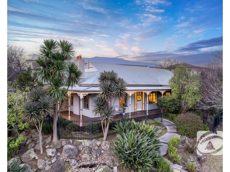 1 Bron-Y-Aur Close, Berwick VIC 3806