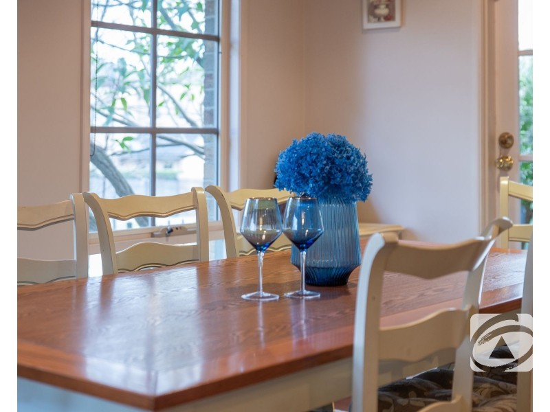 1 Bron-Y-Aur Close, Berwick VIC 3806