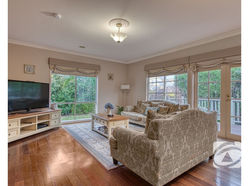 1 Bron-Y-Aur Close, Berwick VIC 3806