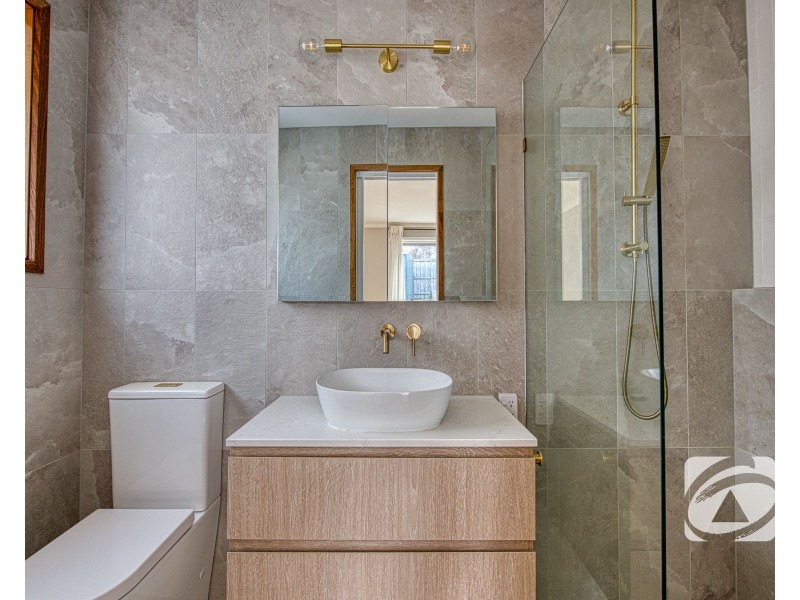 16 Coowarra Way, Berwick VIC 3806