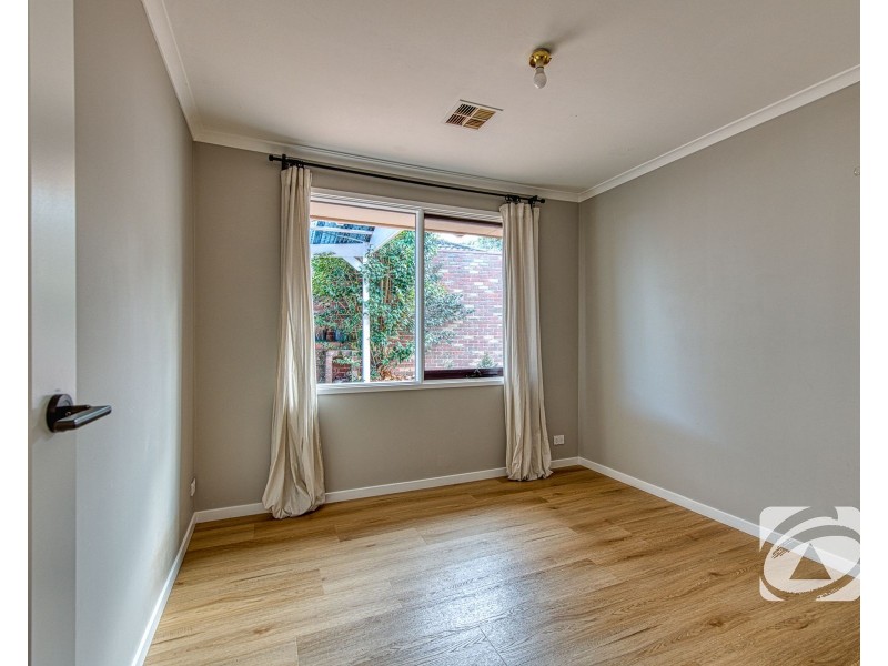 16 Coowarra Way, Berwick VIC 3806