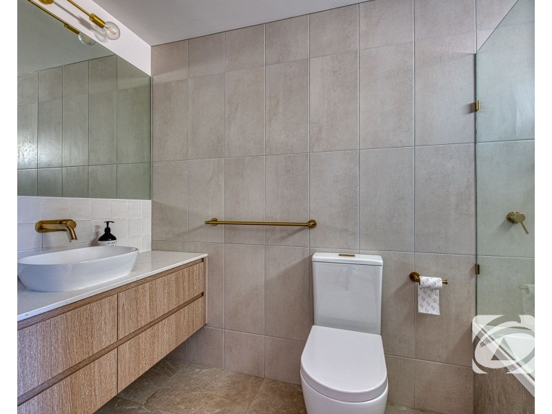 16 Coowarra Way, Berwick VIC 3806