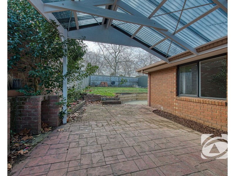 16 Coowarra Way, Berwick VIC 3806