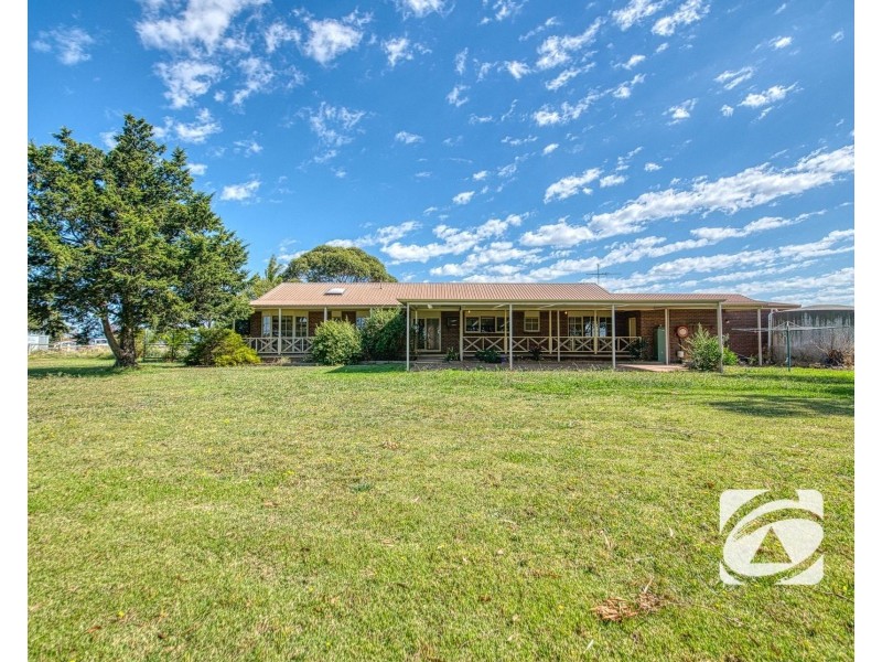 335 Muddy Gates Lane, Clyde VIC 3978