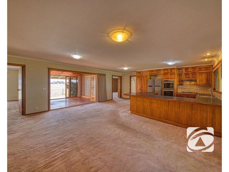 335 Muddy Gates Lane, Clyde VIC 3978