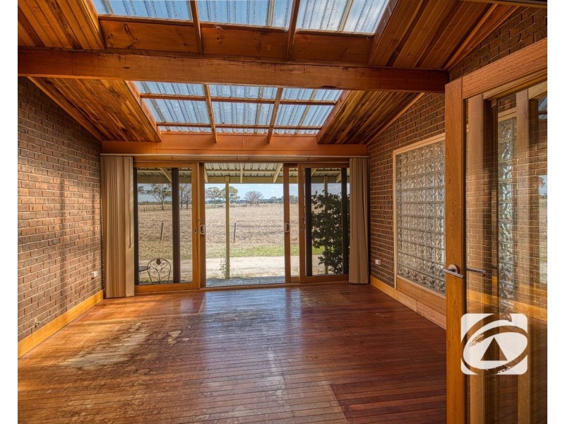 335 Muddy Gates Lane, Clyde VIC 3978