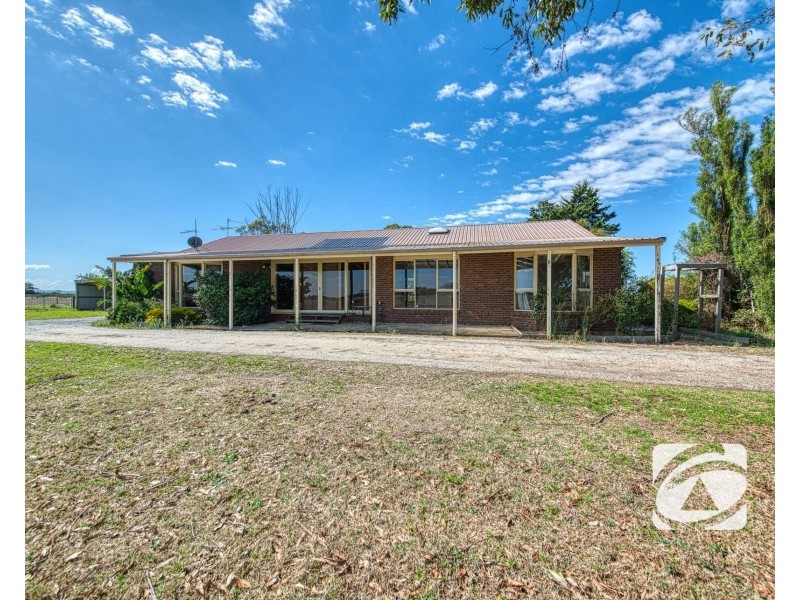 335 Muddy Gates Lane, Clyde VIC 3978