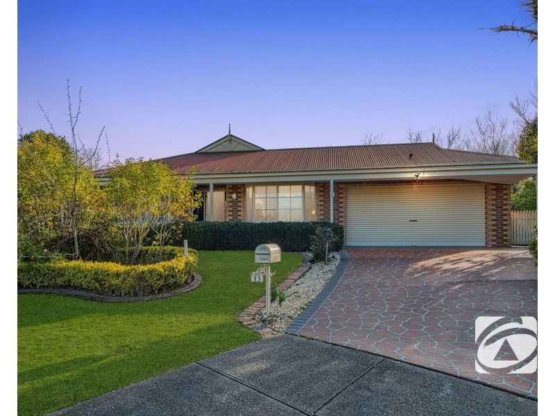 13 Dryden Court, Berwick VIC 3806