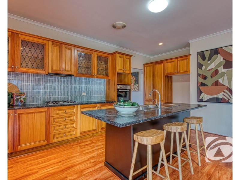 13 Dryden Court, Berwick VIC 3806