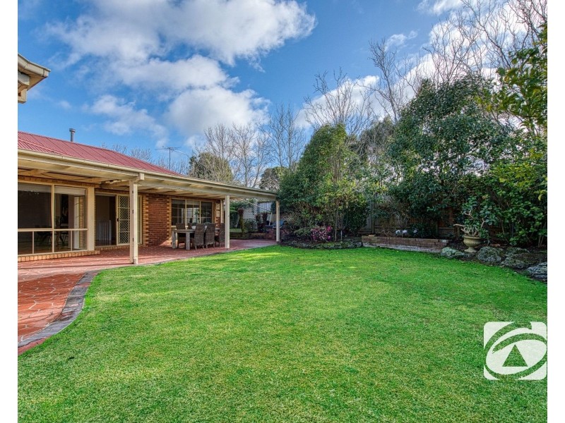 13 Dryden Court, Berwick VIC 3806